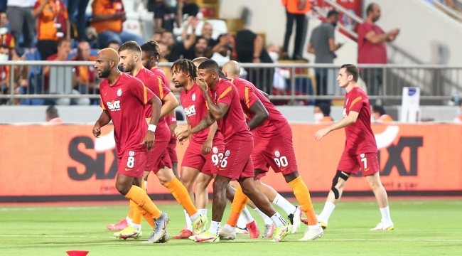 Galatasaray'da 2 değişiklik