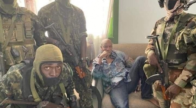 Gine'de darbeci askerler açıklama yaptı, Savunma Bakanlığı darbe iddialarını reddetti