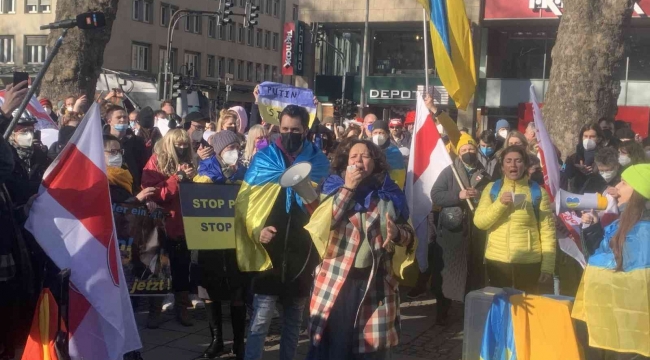 Almanya'da Rusya karşıtı protesto